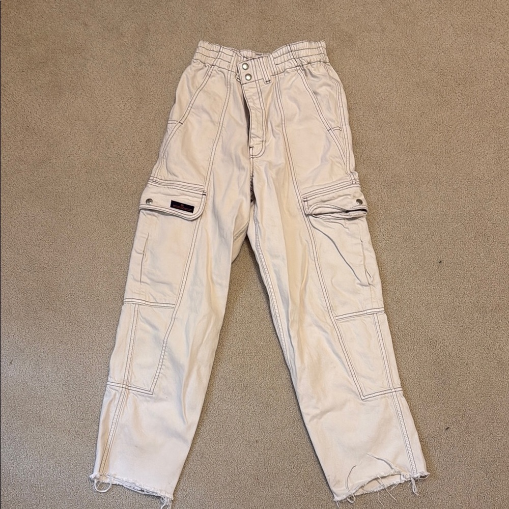 Women’s Cream Cargo Pants